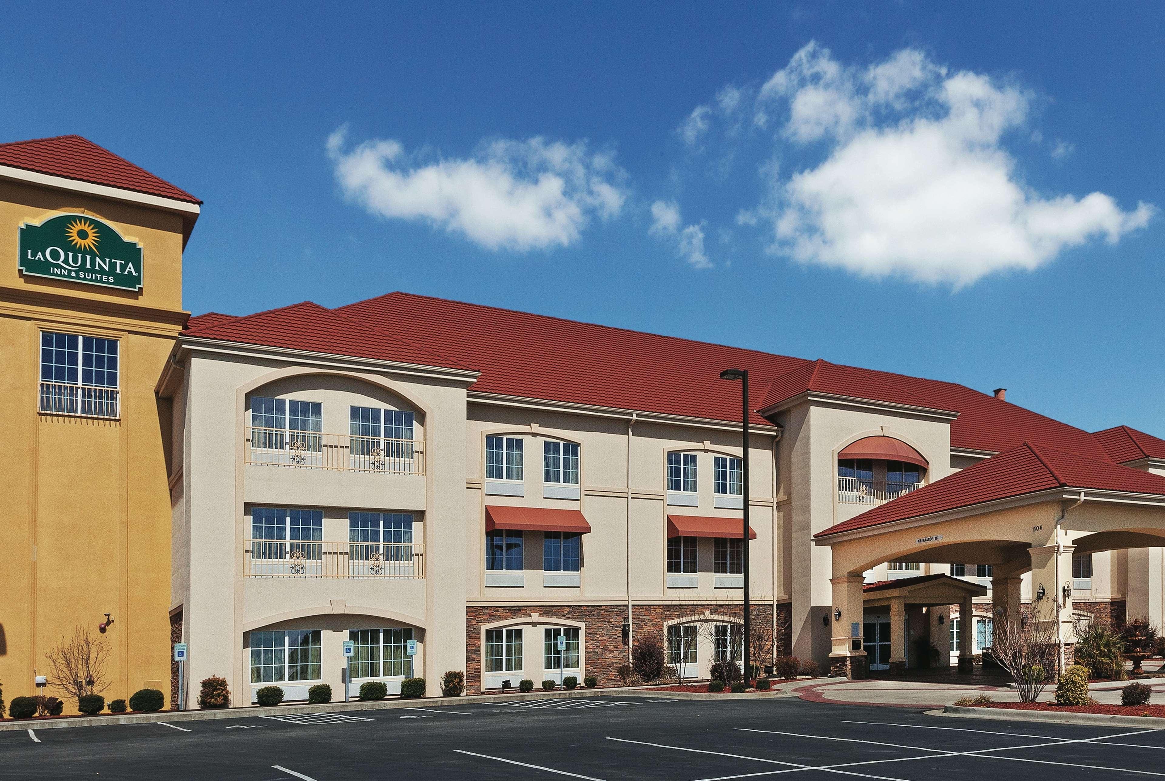 La Quinta By Wyndham Searcy Hotel Exterior photo